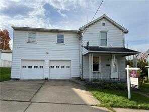 1808 S Jefferson St, New Castle, PA 16102