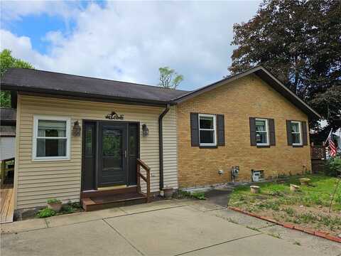 625 Stanton Ave, Mars, PA 16046