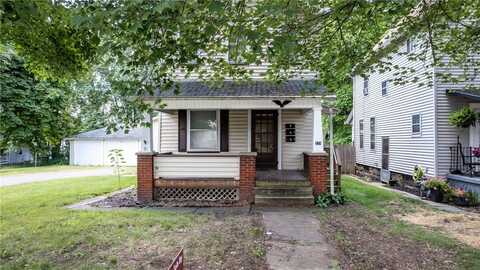 239 Ormond Ave, Sharon, PA 16146