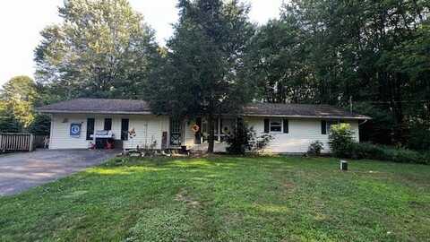 5890 Wise Rd, Hermitage, PA 16148