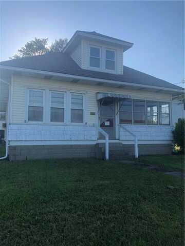 510 S Main St, Harrisville, PA 16038