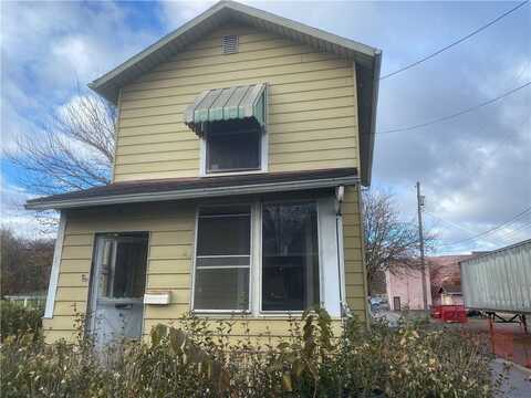 1310 Pennsylvania Ave, New Castle, PA 16101