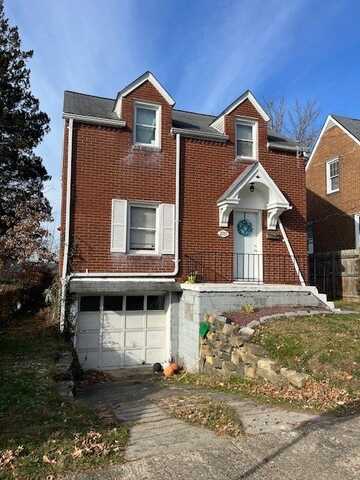 2105 Victoria Ave, New Kensington, PA 15068