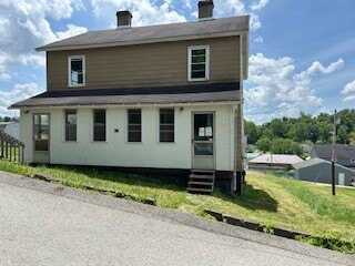 431 1st St, Union, PA 15401