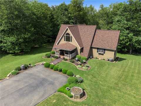 135a Mowry Rd, Potter Twp, PA 15061