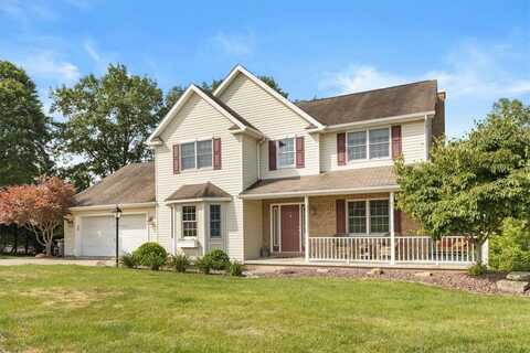 601 Meadowridge Dr, Ellwood City, PA 16117