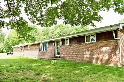 207 Munntown Rd, Nottingham, PA 15330