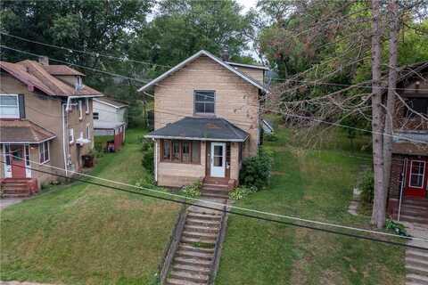 52 Shenango Blvd, Farrell, PA 16121