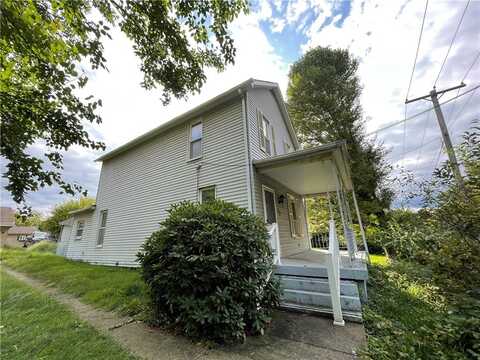 55 Portersville Rd, Ellwood City, PA 16117