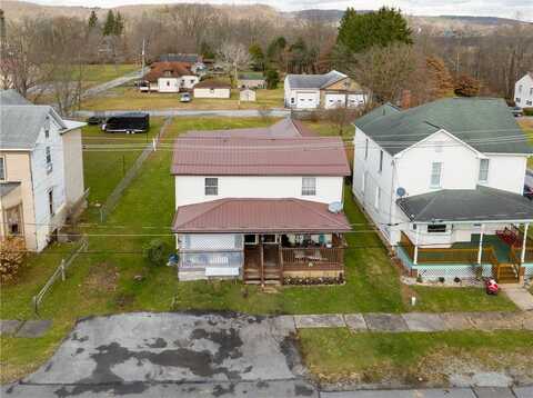 197 E 9th Street, Saint Clair, PA 15944