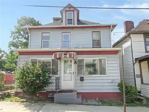 12 Collins Avenue, Uniontown, PA 15401