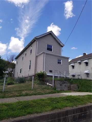 1105 Crest Ave, Charleroi, PA 15022