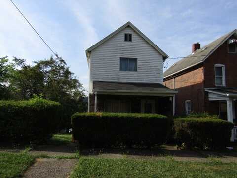 1304 8th Ave, Natrona, PA 15065