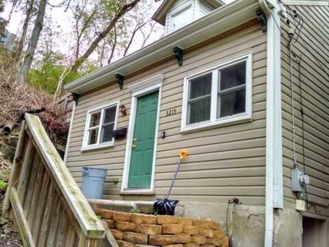 3215 Edwards Way, South Side, PA 15203