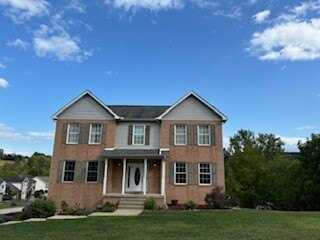 111 Edgewood Drive, Hempfield Twp - WML, PA 15672