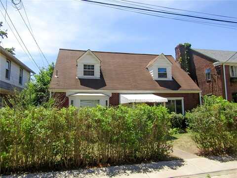 152 Avenue L, Hillsboro, PA 15221