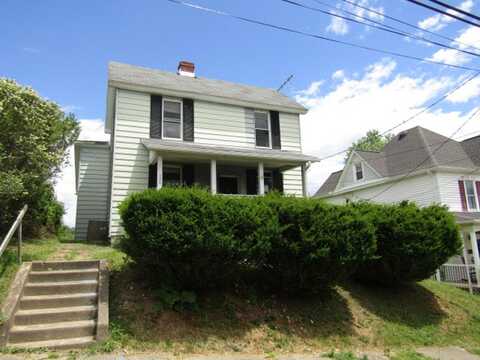 226 Wayne St, Claysville, PA 15323