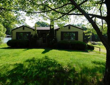 1264 Shenango Rd, Big Beaver, PA 16115