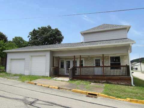 1362 Main, Leechburg, PA 15656