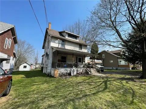 1212 Negley St, Farrell, PA 16121