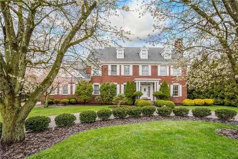 1734 Dominion Dr, Upper Saint Clair, PA 15241