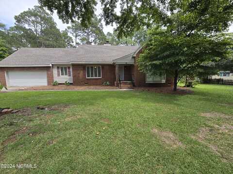 8080 Saint Andrews Drive, Laurinburg, NC 28352