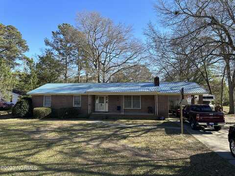 301 Mcgirts Bridge Road, Laurinburg, NC 28352