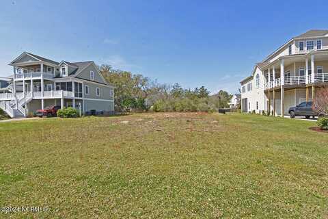 233 Windy Hills Drive, Wilmington, NC 28409