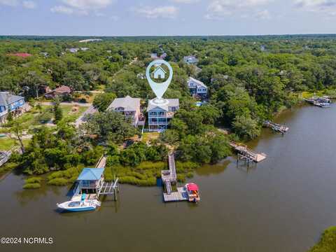 124 SE 3rd Street, Oak Island, NC 28465