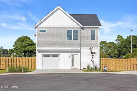 121 Hidden Cove Place, Carolina Beach, NC 28428