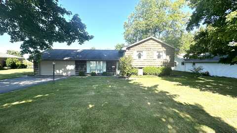 209 Shady Lane Drive, Bellefontaine, OH 43311