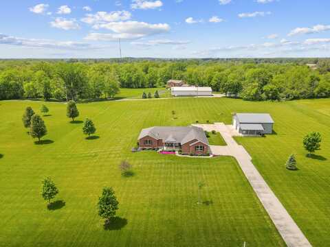 5424 N Buckneck Road, Bradford, OH 45308