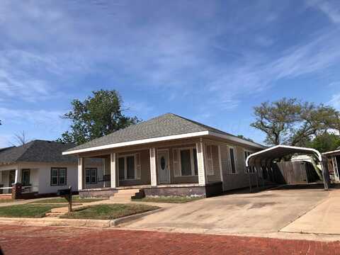 1303 Amarillo Street, Wellington, TX 79095