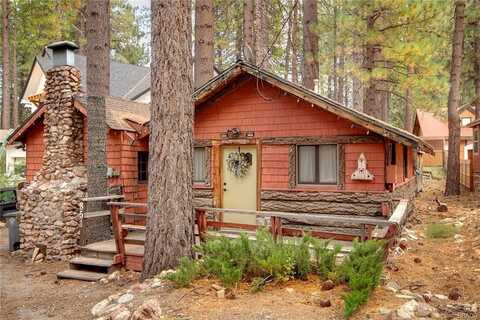 851 Jay Bird Lane, Big Bear Lake, CA 92315