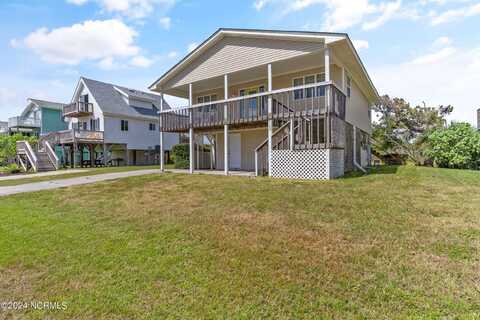 3522 E Pelican Drive, Oak Island, NC 28465