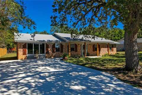 415 West Decherd Street, Franklin, TX 77856