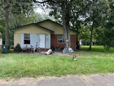 515 Ashley St, Rochelle, GA 31079