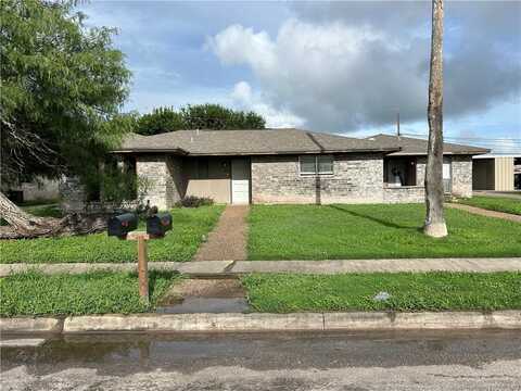 1610 Cimmarron Street, Portland, TX 78374