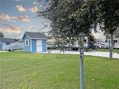 1406 W Corpus Christi Street, Rockport, TX 78382