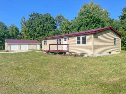 5664 N County Line, Coleman, MI 48618