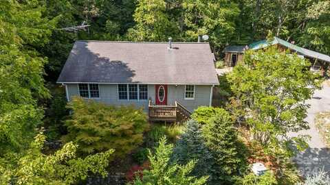 105 Chestnut Hill Road, Black Mountain, NC 28711