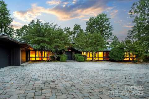 130 Piney Ridge Lane, Saluda, NC 28773