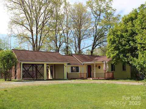 116 Bradshaw Avenue, Hendersonville, NC 28792