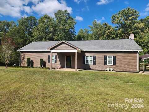 883 Pinehurst Road, Ellenboro, NC 28040