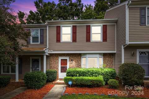 8407 Rust Wood Place, Charlotte, NC 28227