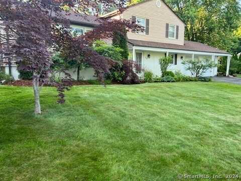 26 Darwyn Drive, Windsor, CT 06095