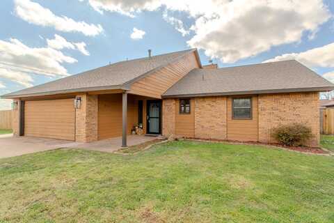 902 Willow Creek Pl, Enid, OK 73703