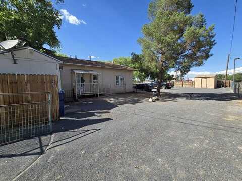 129 Sichler Road, Los Lunas, NM 87031