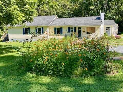 1438 N LAKESHORE DR, LOUISA, VA 23093