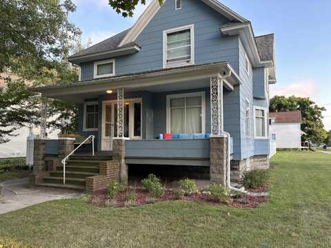 302 E Filer Street, Ludington, MI 49431